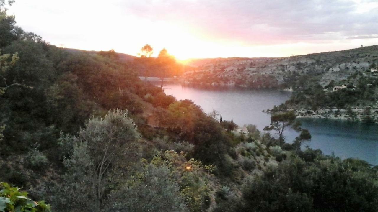 Domisiladore Holiday home Esparron-de-Verdon